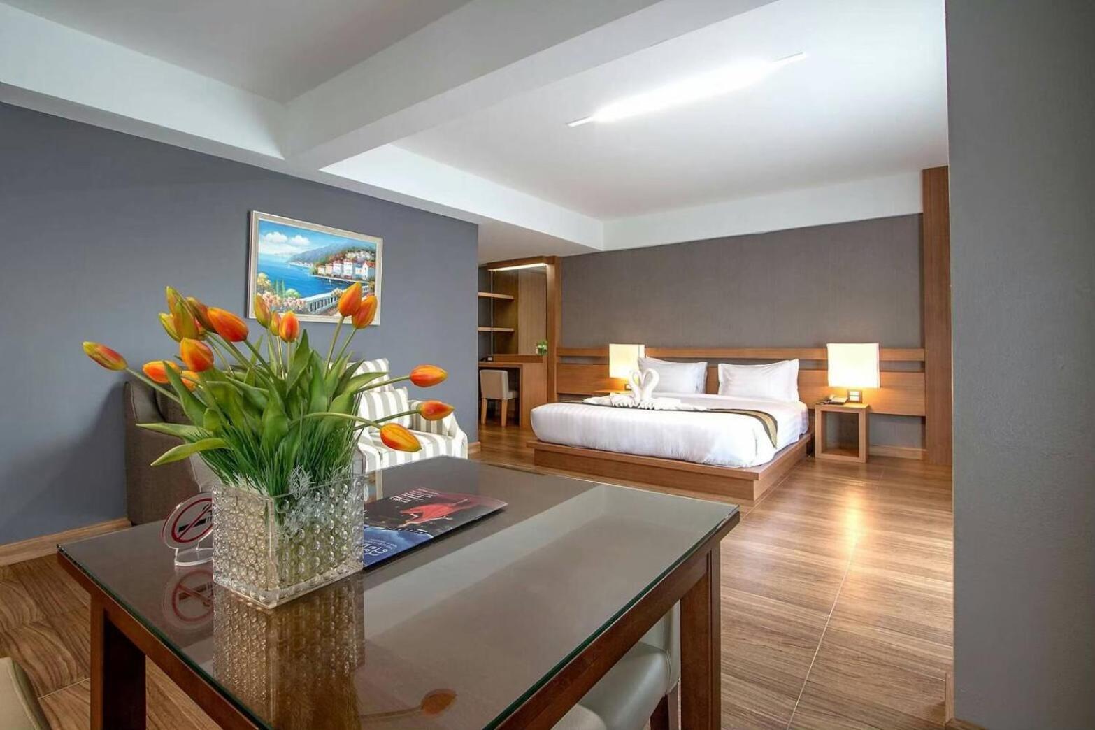Buritel Hotel Buriram Exterior photo